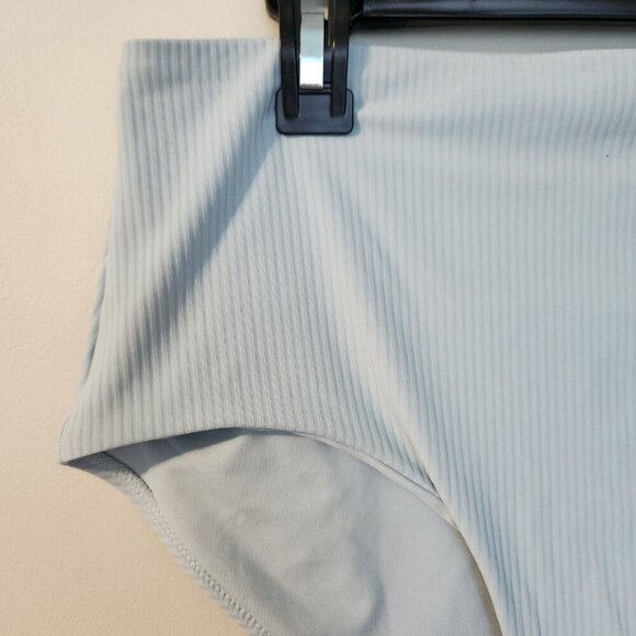 Athleta NWT High Waist Rib Swim Bottom Women’s Size M Dawn Blue Beach Pool - Picture 3 of 9